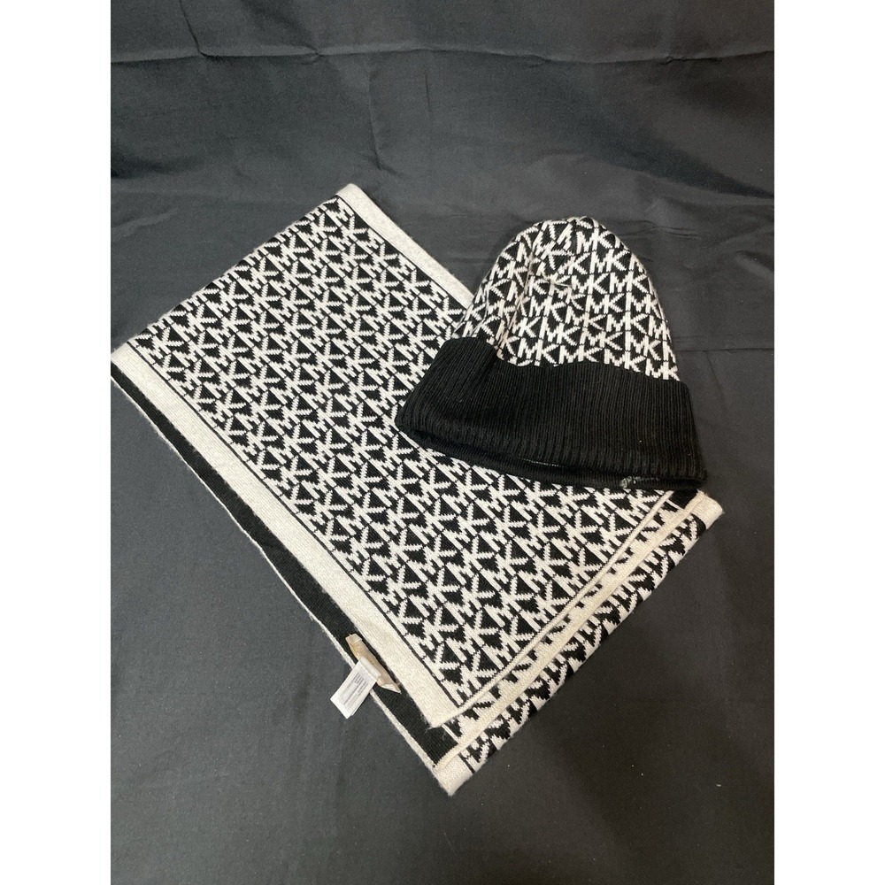 Michael Kors MK Logo Scarf & Beanie Set Black White Winter - Needs Cleaned